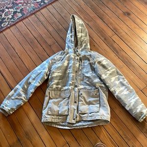 Ladies small quilted Carhartt jacket.  Barely worn.  No defects.